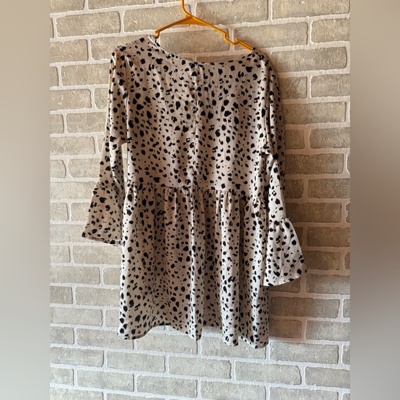 SHEIN Cream and Black Spotted Blouse - Picture 5 of 5